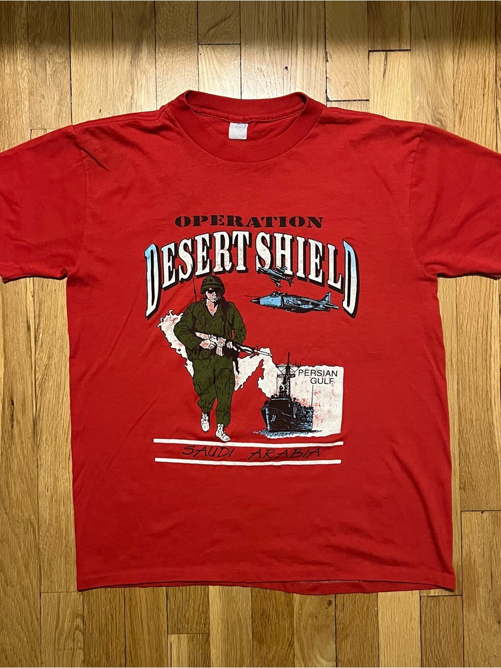 Vintage Operation Desert Shield Saudi Arabia Military Red Large T Shirt